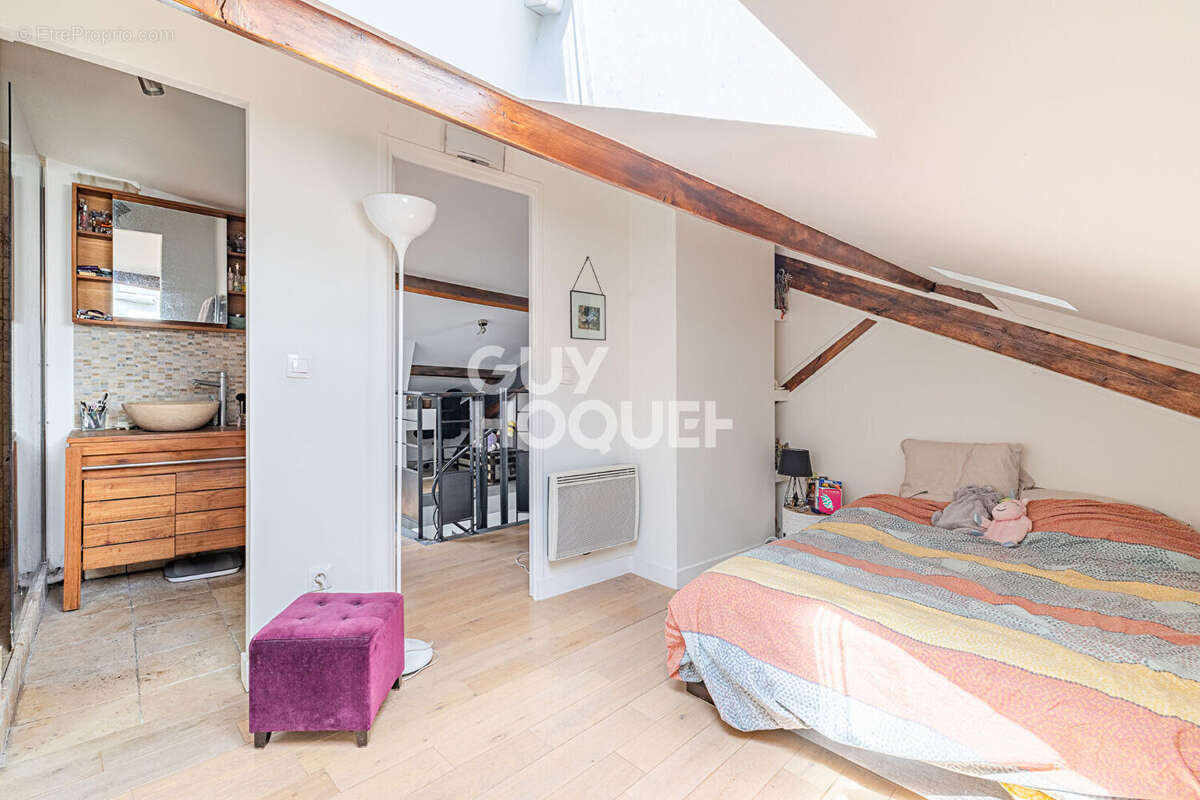 Appartement à PARIS-15E