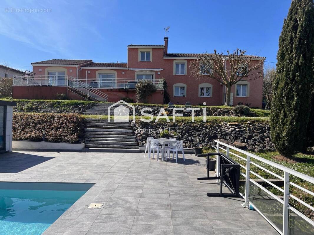 Photo 1 - Maison à AUREVILLE