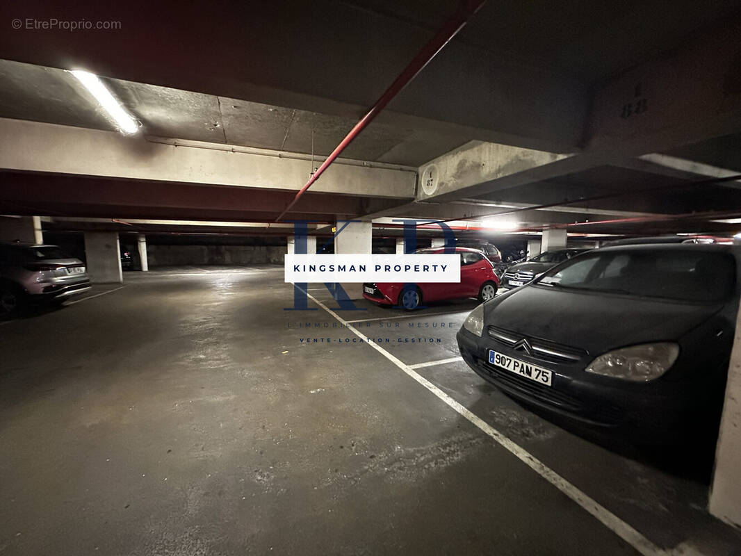 Parking à PARIS-19E