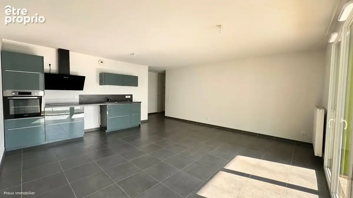 Appartement 66 m² à Meythet  - photo 2