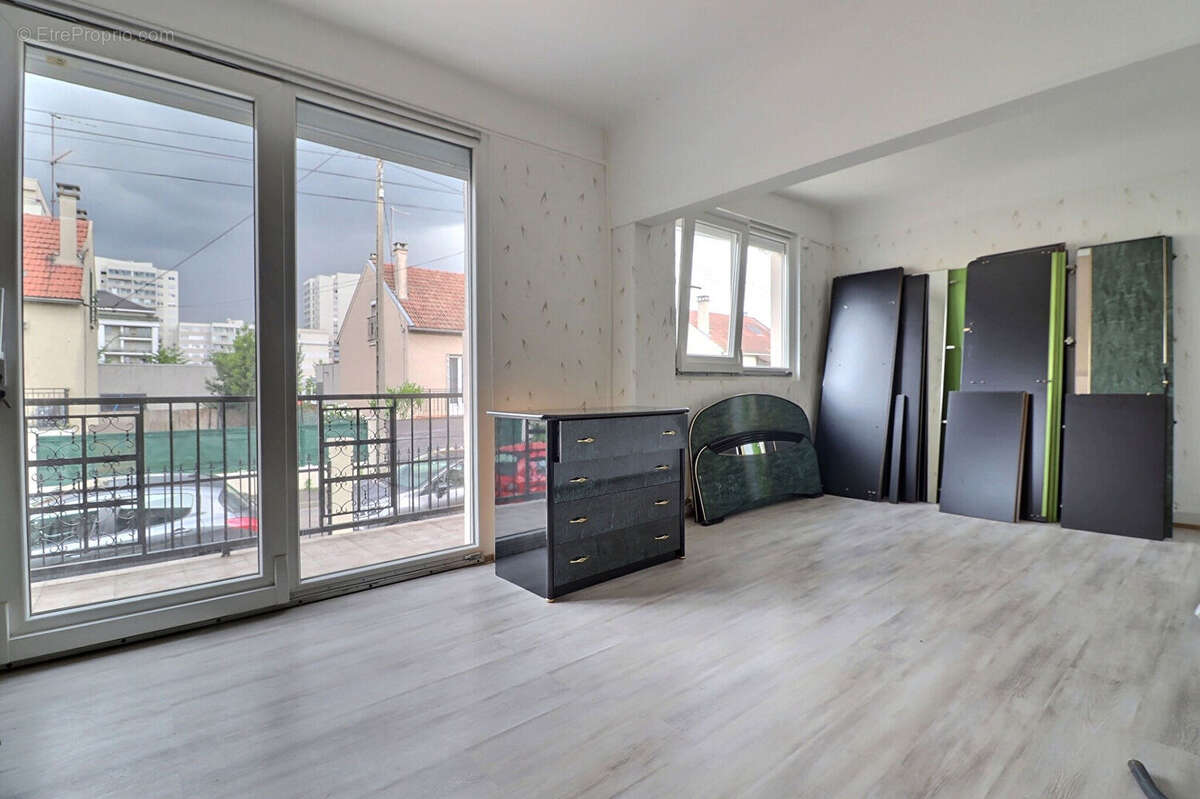 Maison à SAINT-GRATIEN