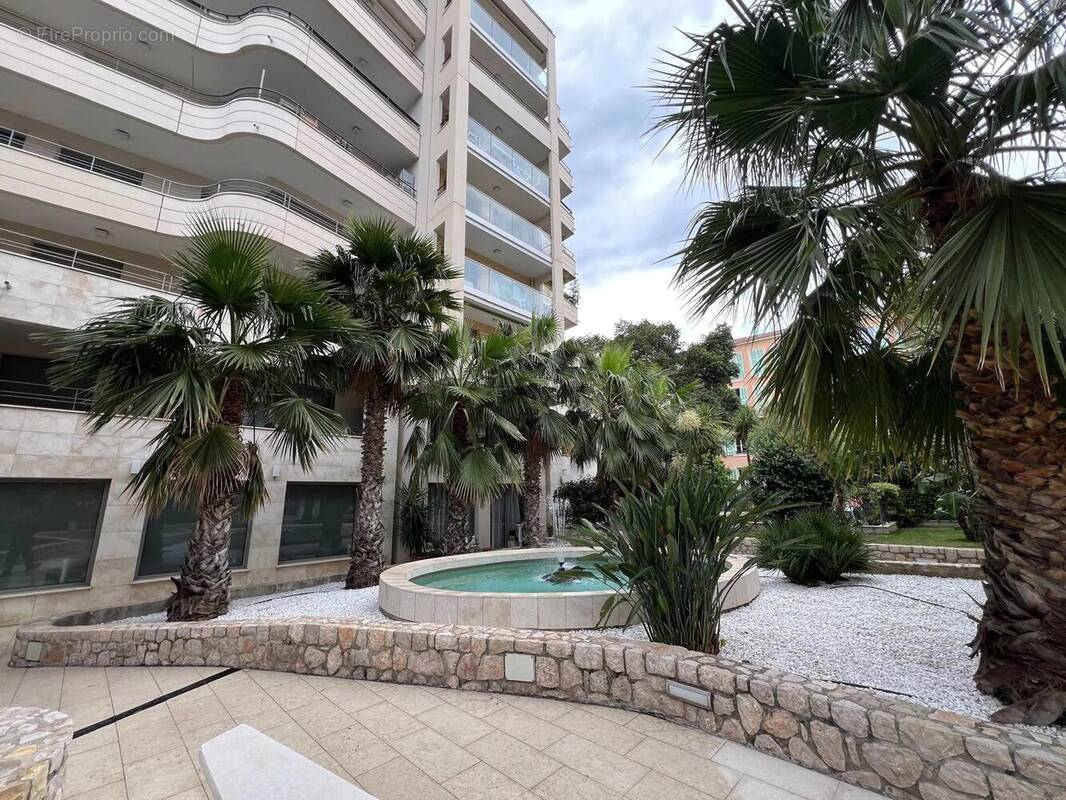 Appartement à MENTON