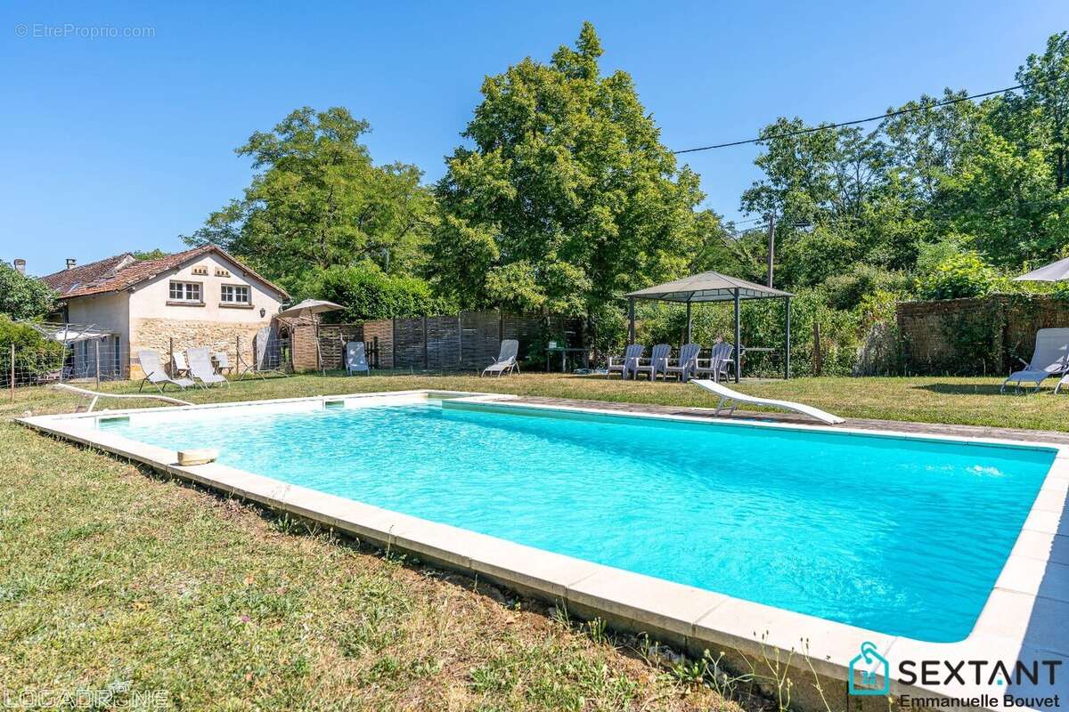 Grande longère du 19ème rénovée, 320 m², gîte et chambres d'hôtes, terrain de 1,5 ha, 5 min des commodités - photo 6