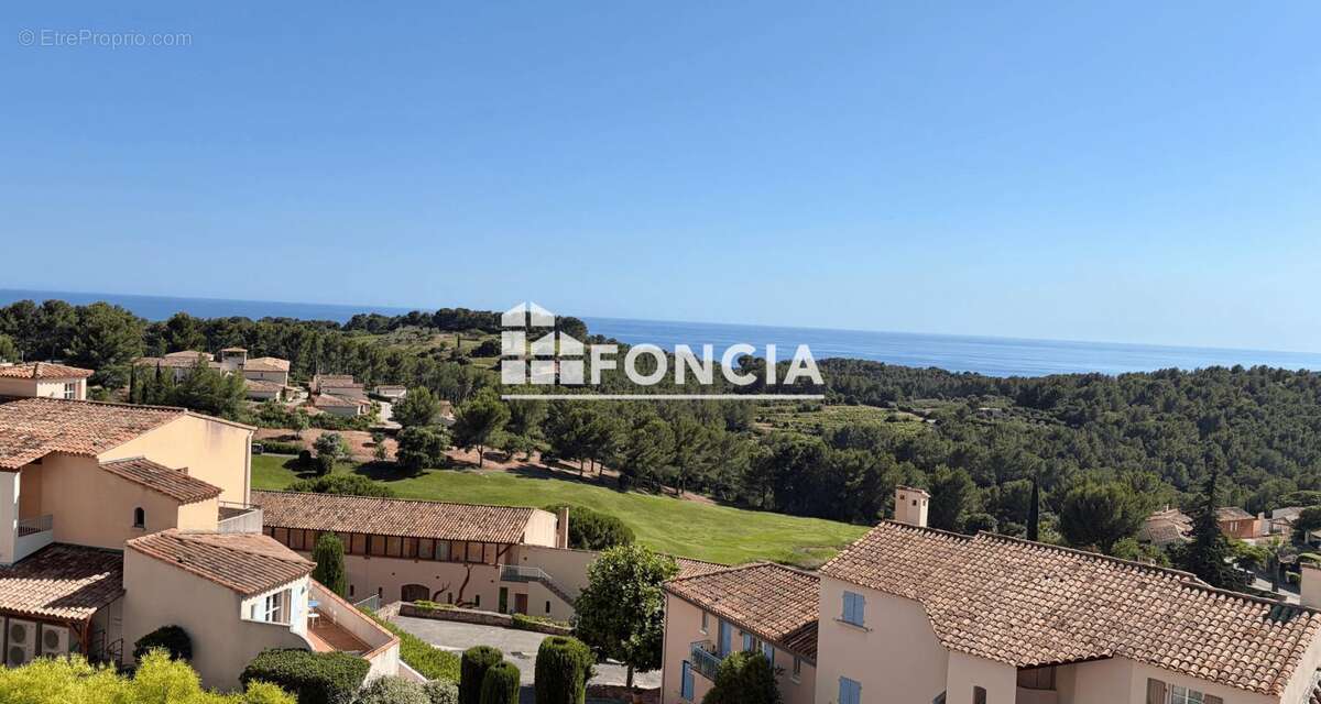 Appartement à SAINT-CYR-SUR-MER