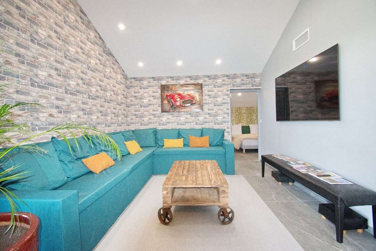 Photo 6 - Maison à LESPIGNAN