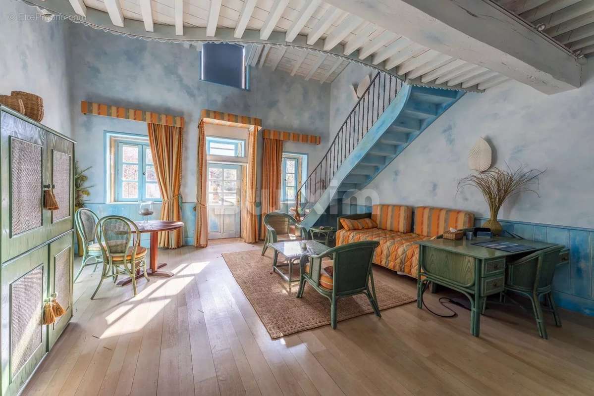 Maison à VILLEFRANCHE-SUR-SAONE