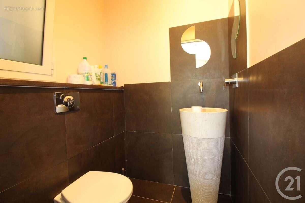 Maison à SAINTE-AGNES