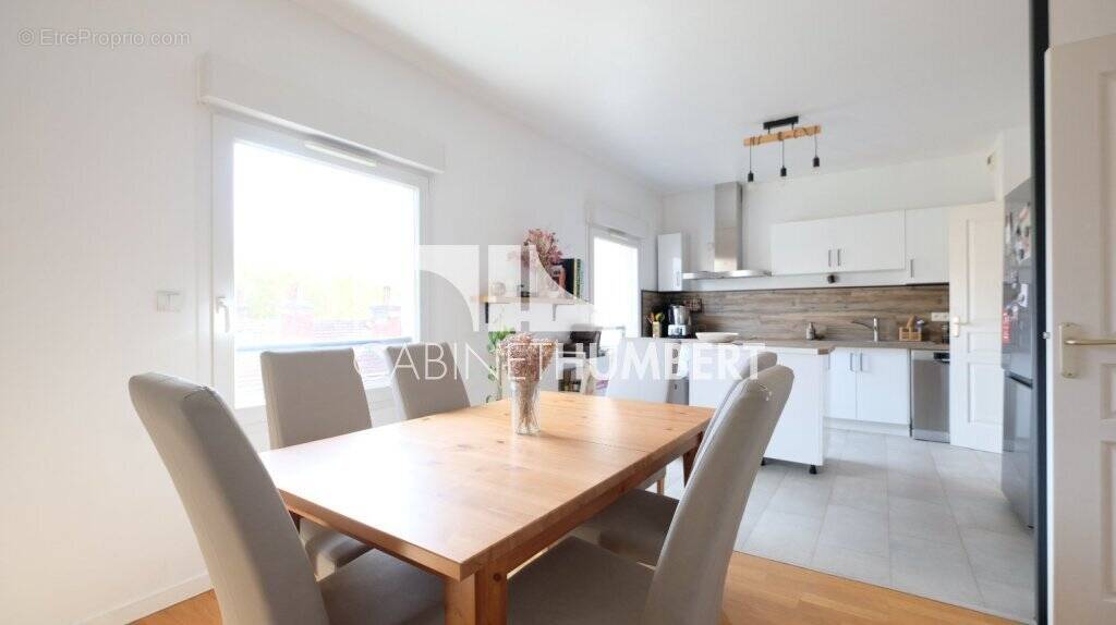 Appartement à SAINT-ETIENNE