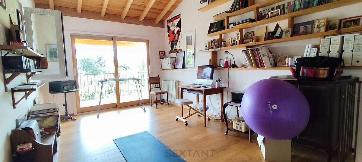 Maison de caractère entièement rénovée avec gîte, chambre d'hôtes, piscine et revenus locatifs - photo 14