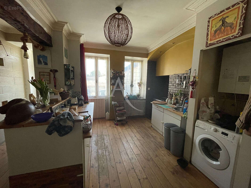 Maison à FONTENAY-LE-COMTE