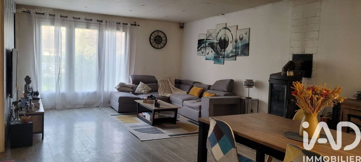 Photo 1 - Maison à PONTHEVRARD