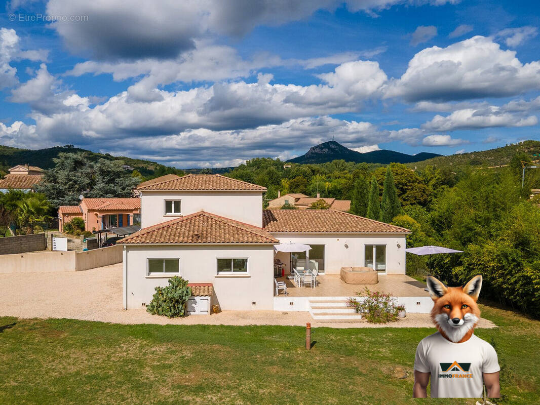 Maison à SAINT-AMBROIX