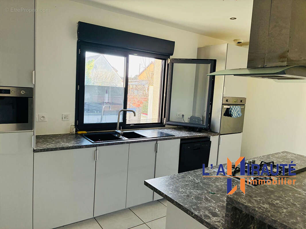 Maison à CARRIERES-SUR-SEINE