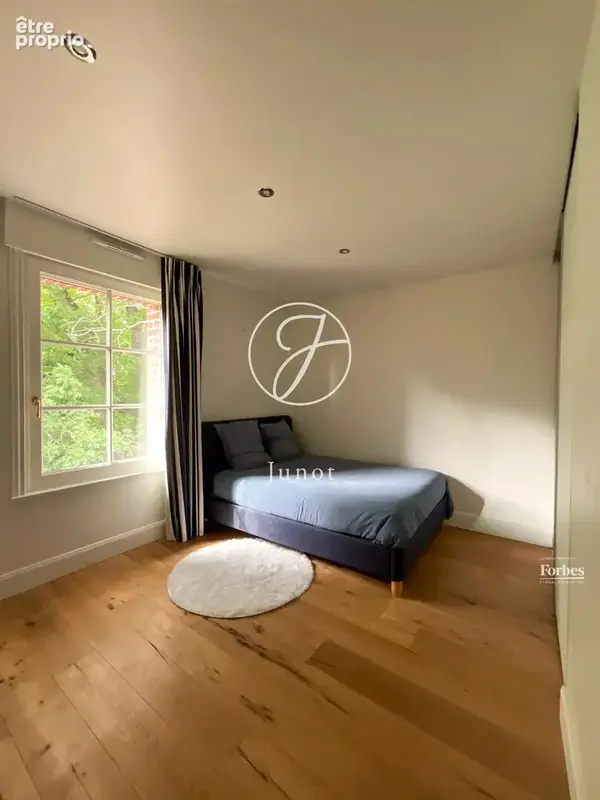 Mouvaux – Maison d’exception – 7 pièces - 262.48m² habitables – 7 pièces – 5 chambres – Piscine – Parc paysagé – Garage et parki - photo 30