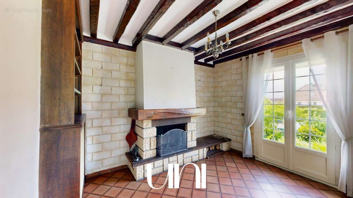 Maison à LOUVIGNY