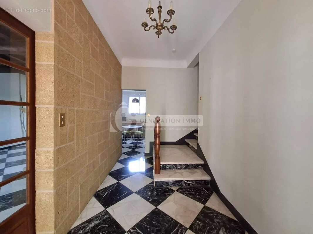 Villa 6 pièces avec piscine à Arles - photo 4