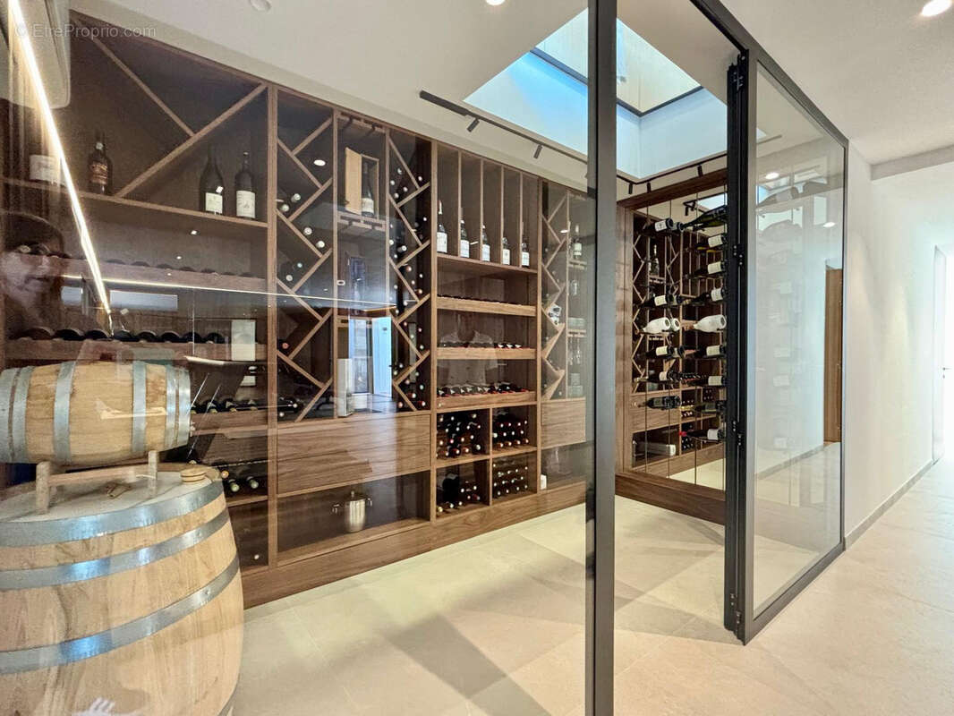 Maison à SAINT-CHAMAS