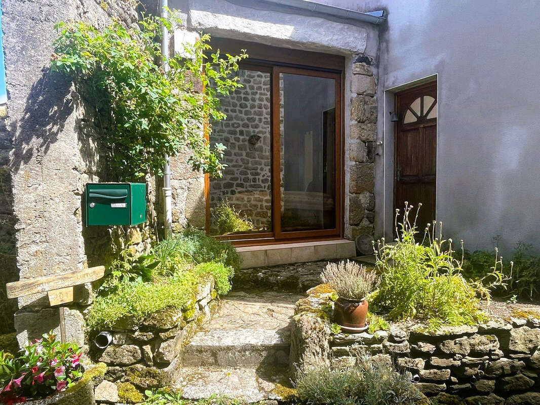 Maison à LESPERON