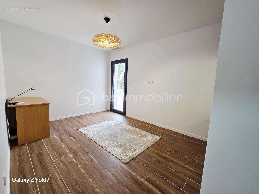 Maison à SAINT-ETIENNE-DE-TULMONT