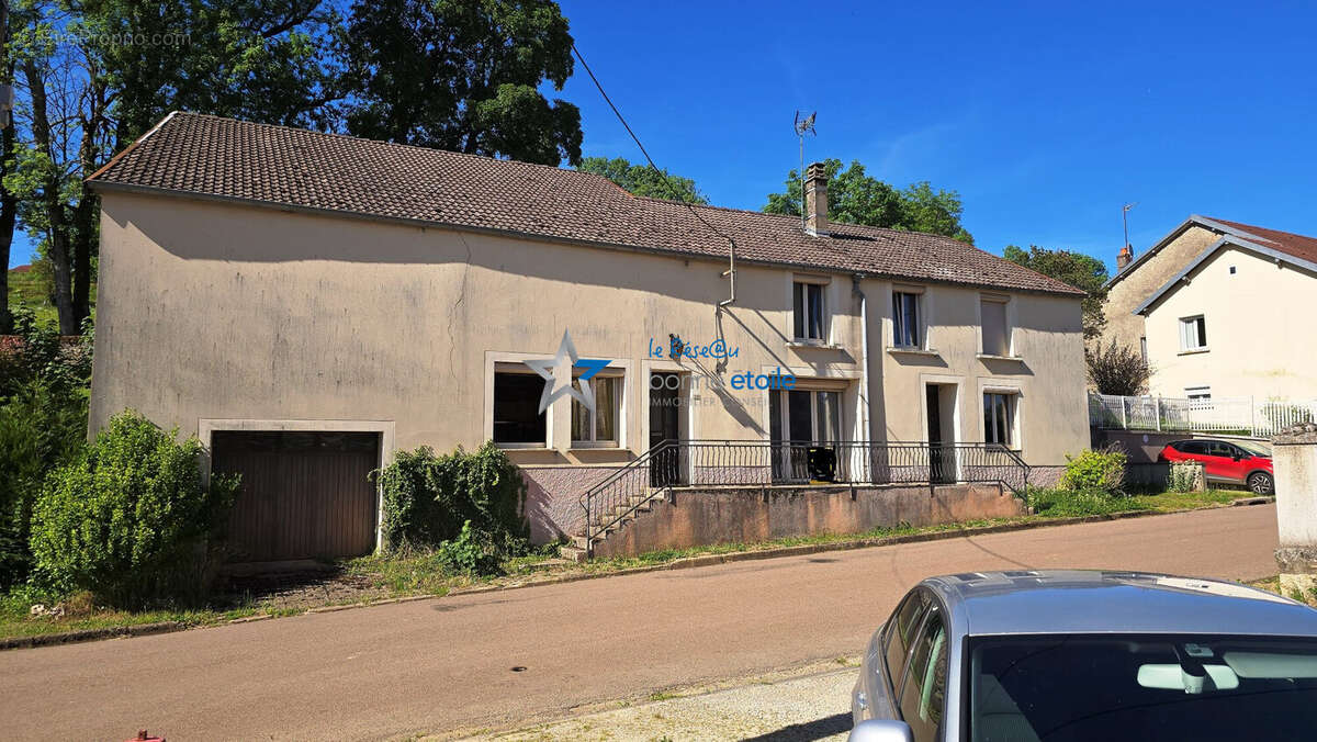 Maison à VAL-DE-MEUSE