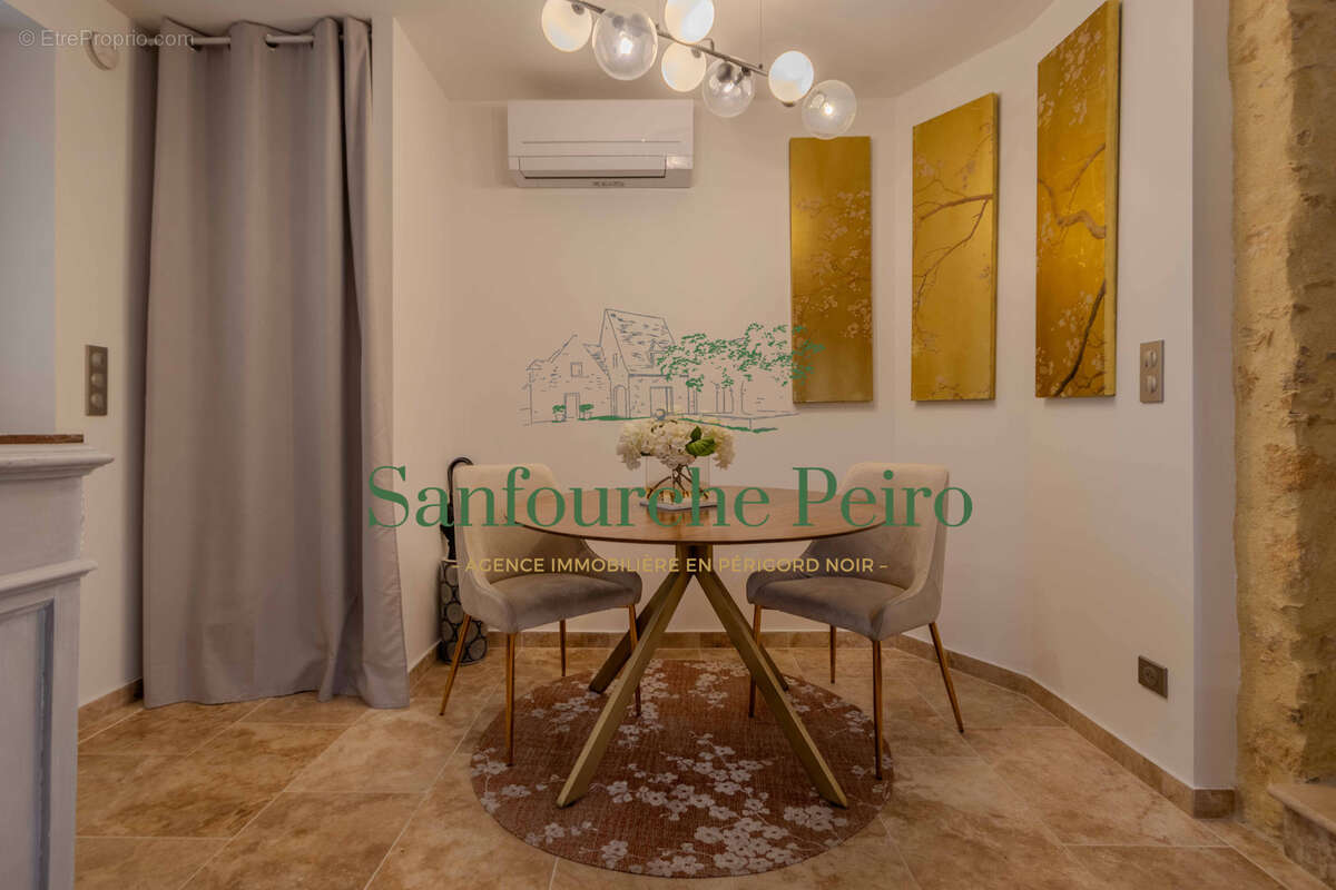Appartement à SARLAT-LA-CANEDA