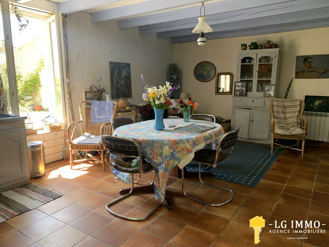 Maison à ARCES