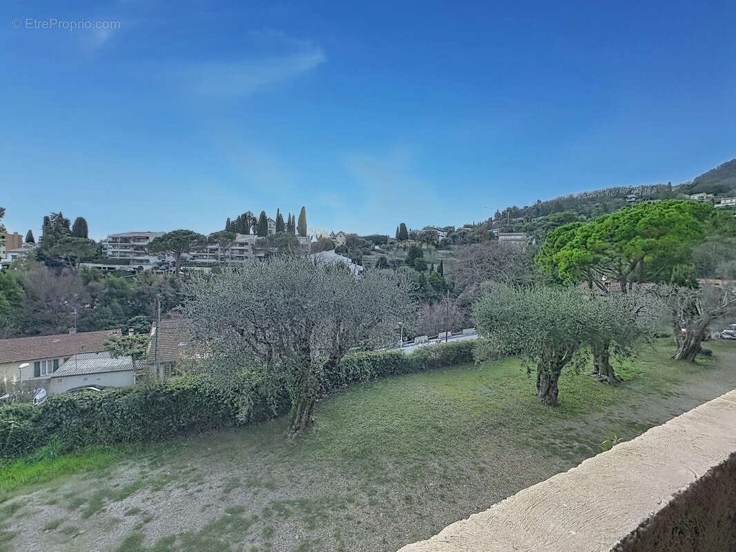 Appartement à VENCE