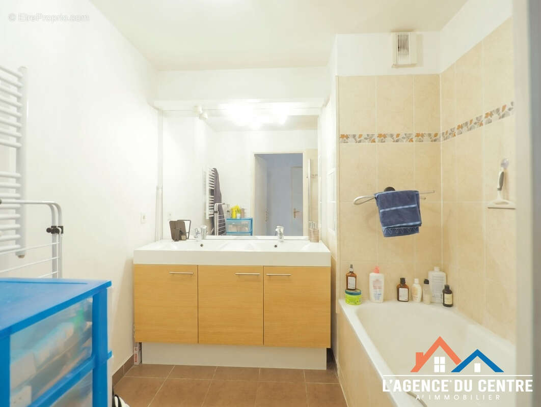 Appartement à CHANTELOUP-LES-VIGNES