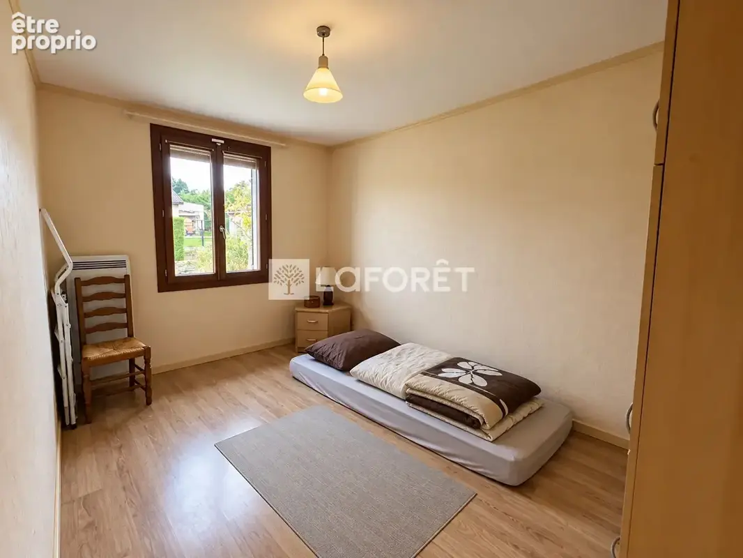 Maison de plain-pied de 90 m² . Secteur calme et résidentiel - photo 11
