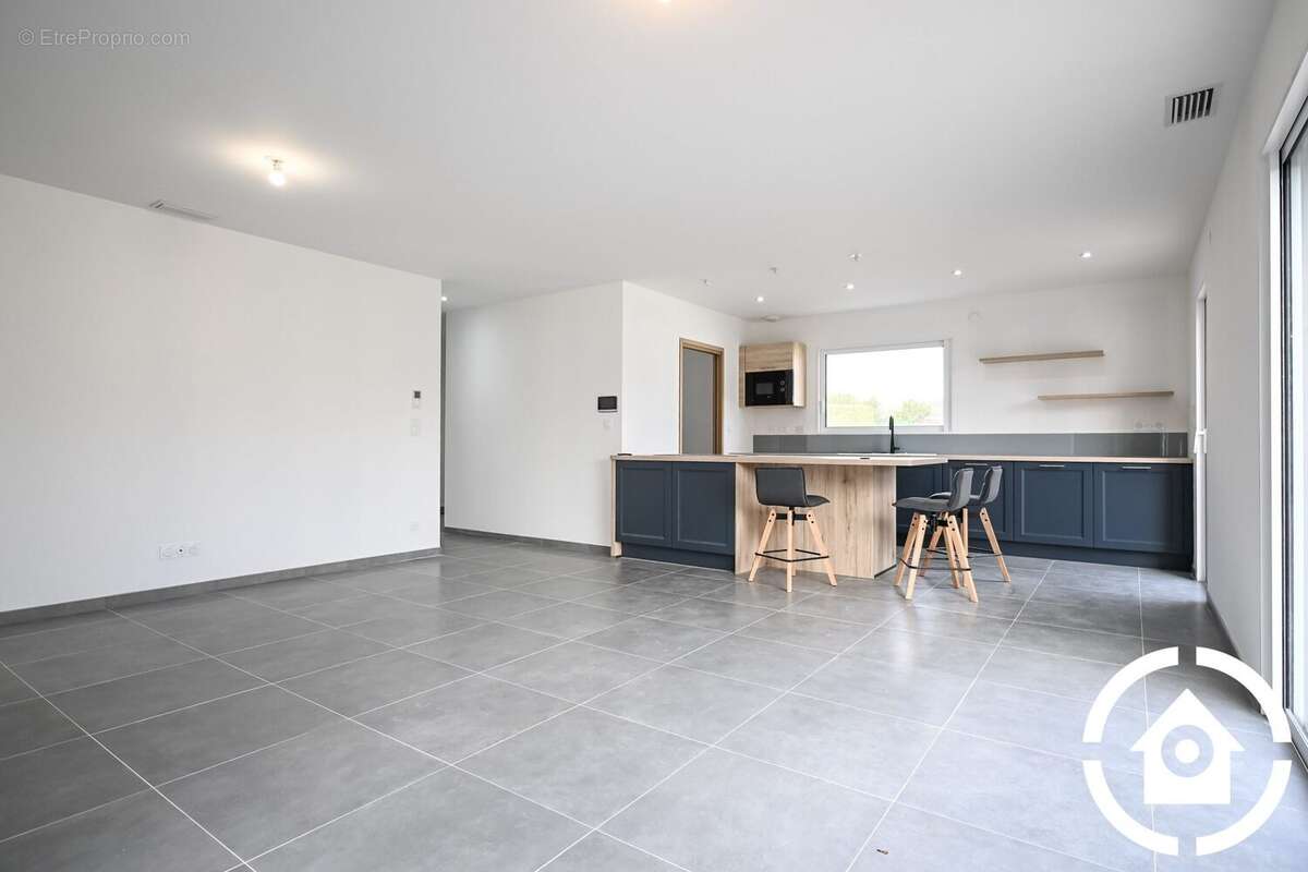 Maison 117 m² à Fleac  - photo 7