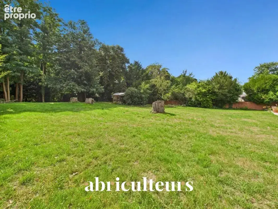Rare terrain constructible de 1 572 m² à vendre à Montmorency (95160) - photo 5