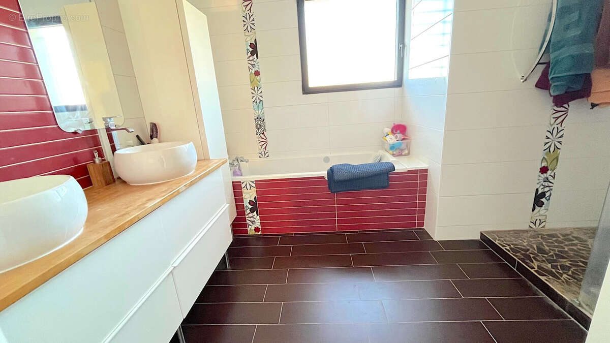 Maison à LE TAILLAN-MEDOC