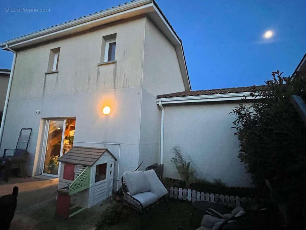 Maison à FONTENILLES