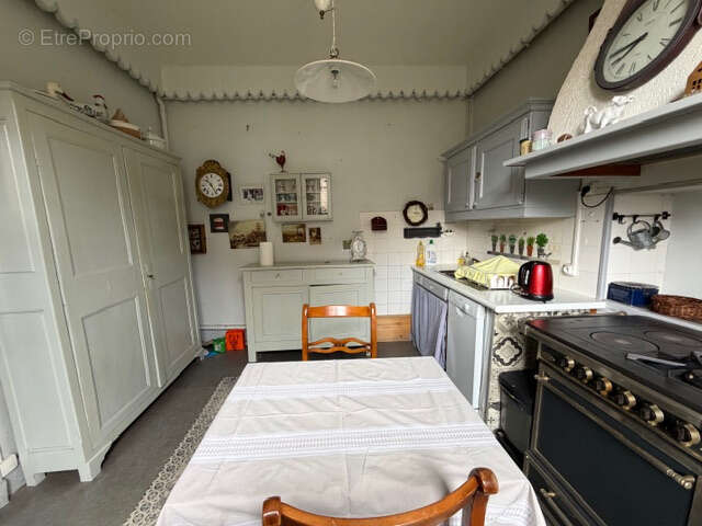 Maison à COMBRONDE
