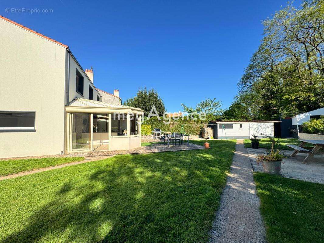 Maison à MORTAGNE-SUR-SEVRE