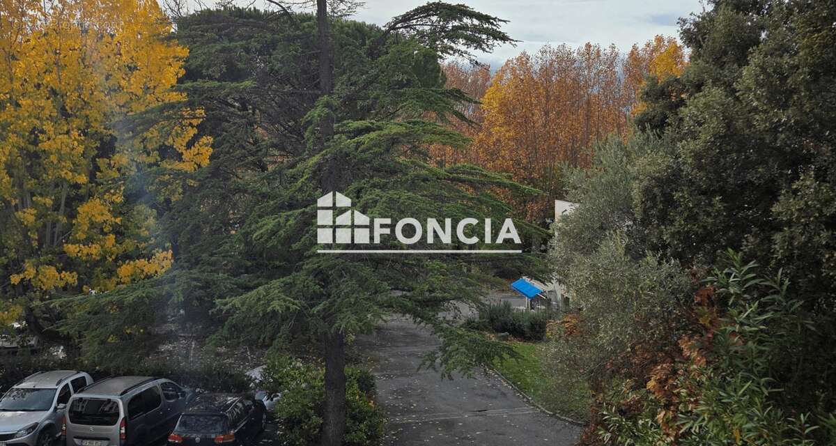 Appartement à GREOUX-LES-BAINS