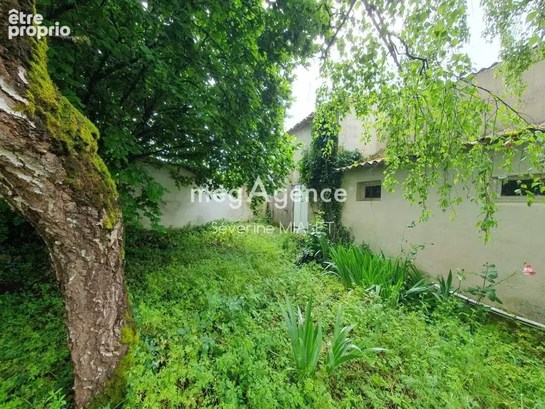 Maison a rénover Mainxe-Gondeville 16200 - photo 4
