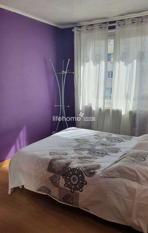 Appartement à SAINT-MARTIN-D'HERES