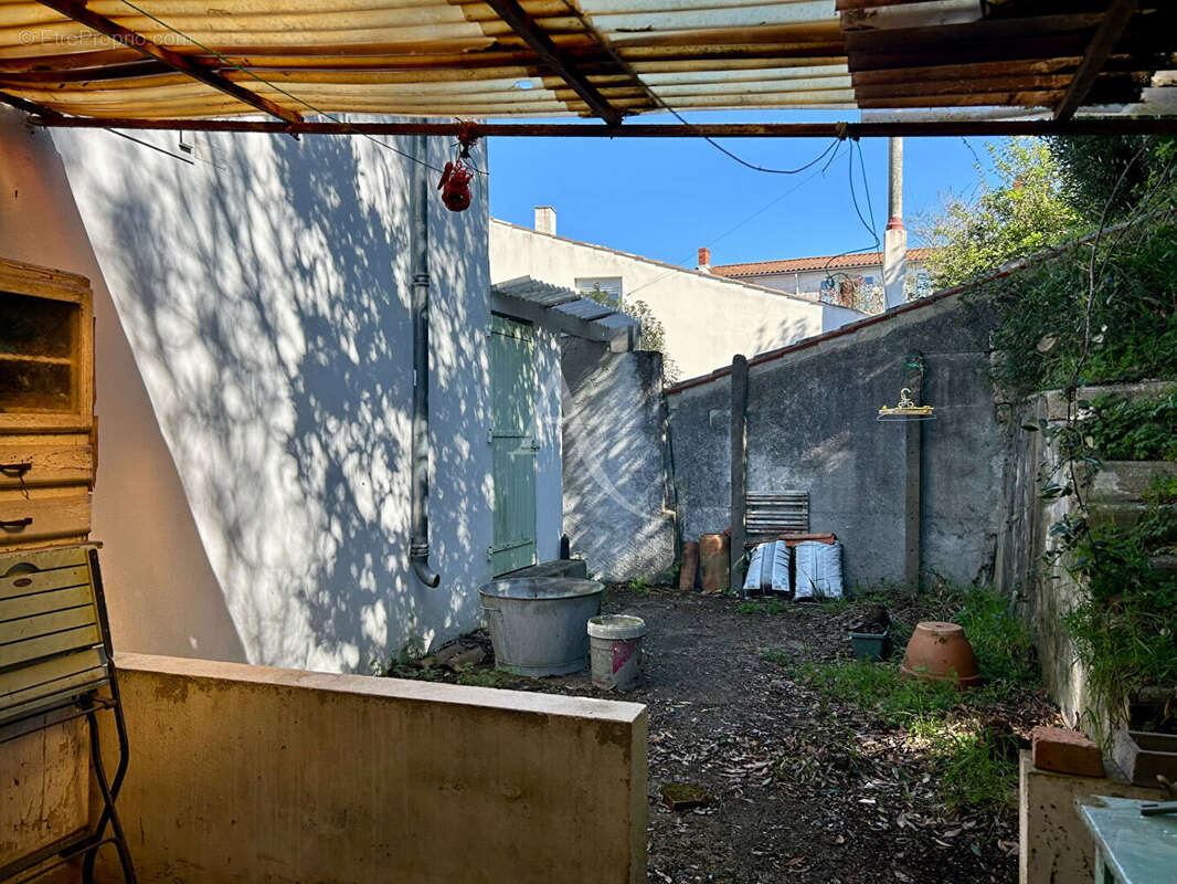 Maison à L'ILE-D'ELLE