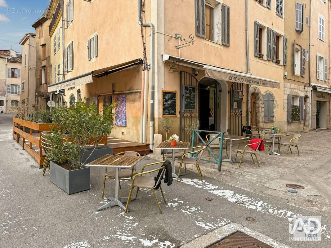 Photo 1 - Commerce à SAINT-MAXIMIN-LA-SAINTE-BAUME