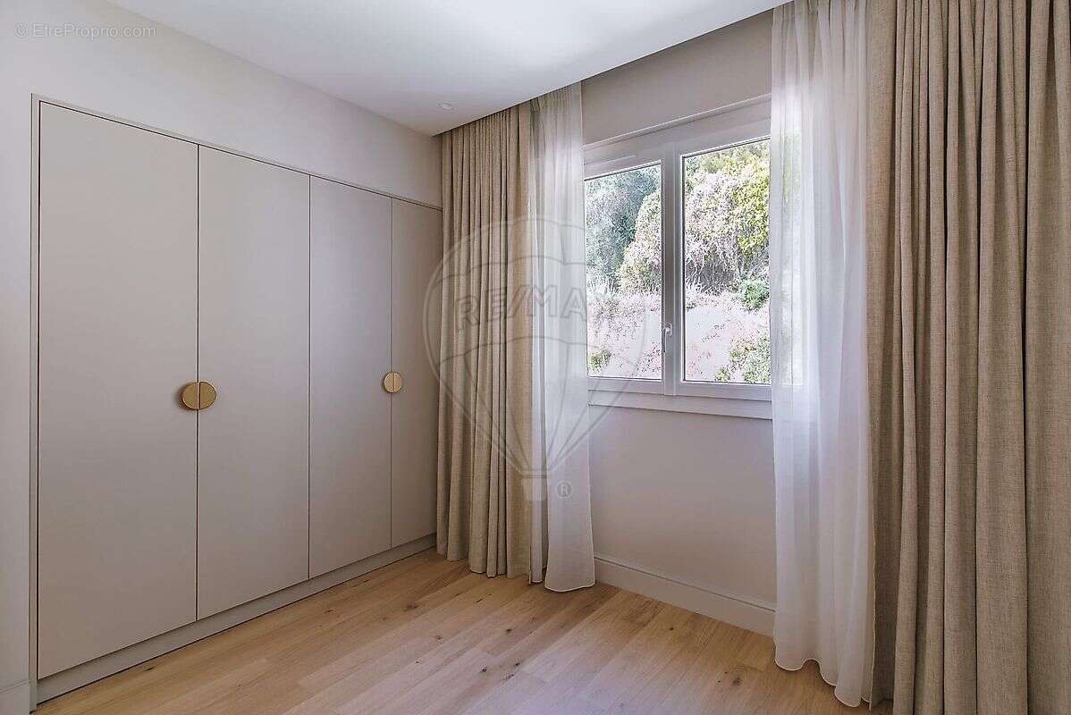 Appartement à BEAULIEU-SUR-MER