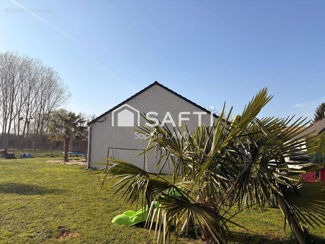 Maison 86 m² à Saint-Leger-Triey  - photo 3