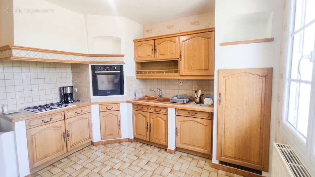 Maison 84 m² à Chatellerault  - photo 4