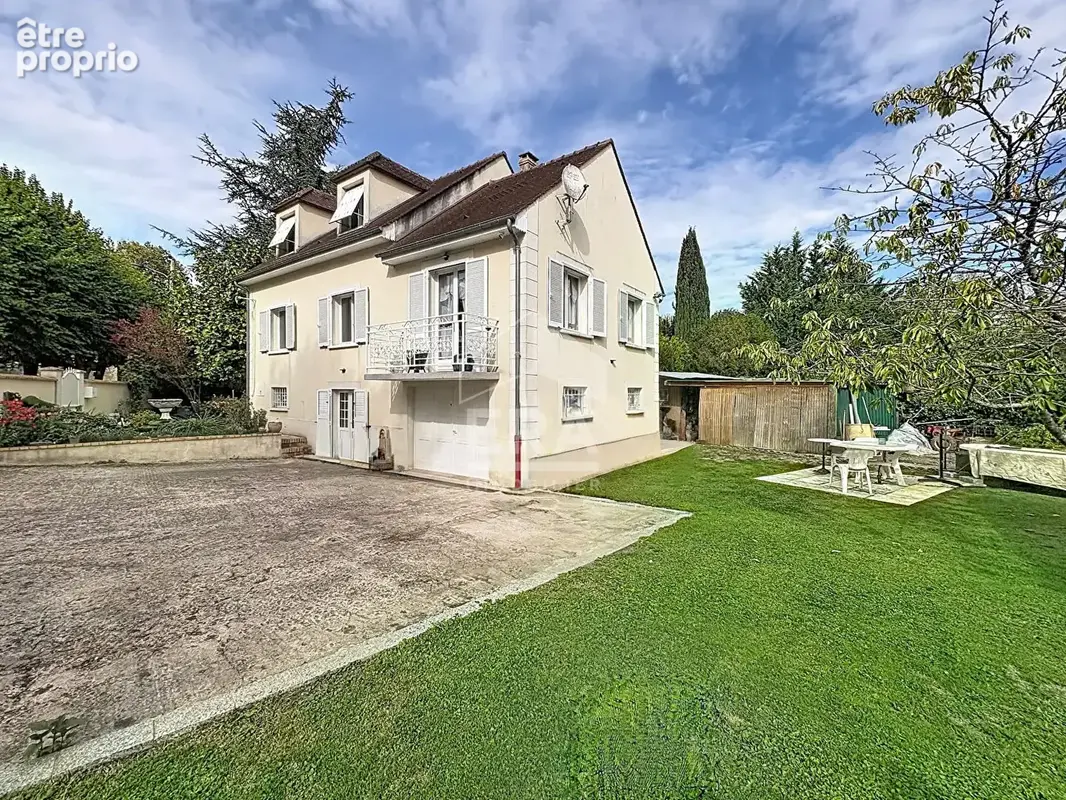 Maison à ETAMPES