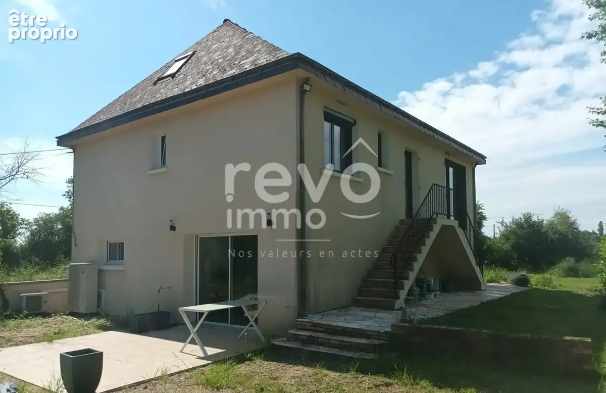 Grande maison familiale avec dépendance sur terrain arboré de 5000 m² - photo 3