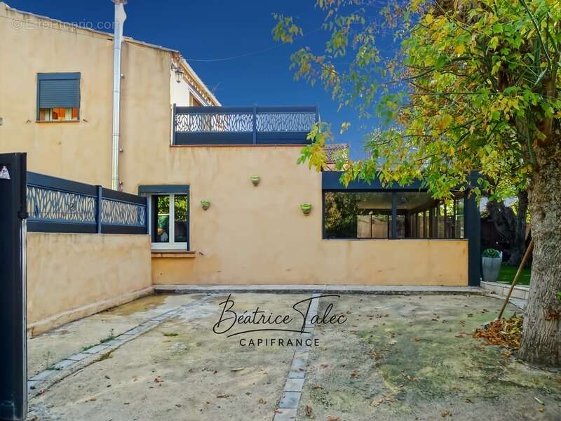 Maison à POURRIERES