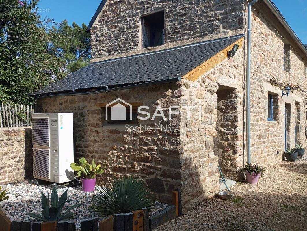 Photo 1 - Maison à LOCOAL-MENDON