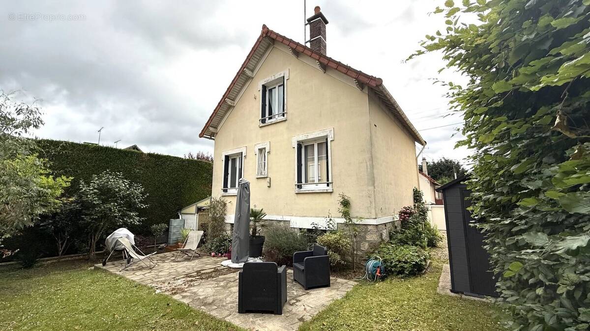 Maison à SAINT-BRICE-SOUS-FORET