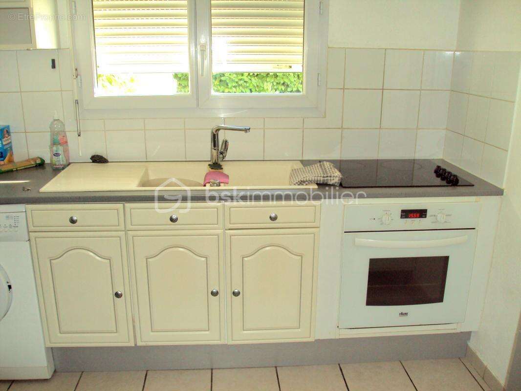 Maison à MONTELIMAR