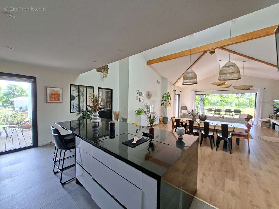 Maison à VIELLE-SAINT-GIRONS